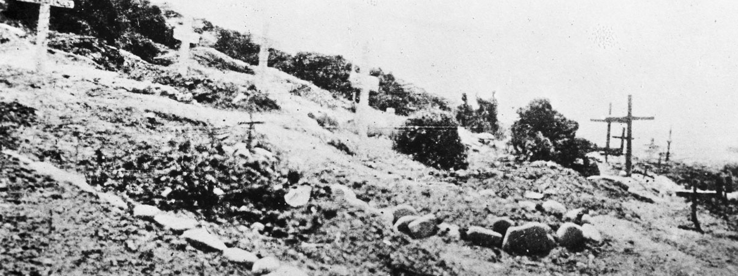 Soldiers graves, Shrapnel Gully